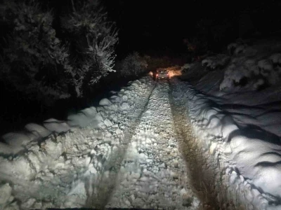 Batman&rsquo;da kapalı yol a&ccedil;ıldı, 14 yaşındaki G&uuml;ls&uuml;m sağlık ekiplerine ulaştırıldı
