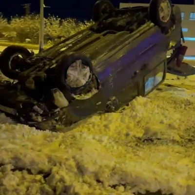 Batman&rsquo;da kar ve buzlanma kazaya neden oldu: 2 yaralı
