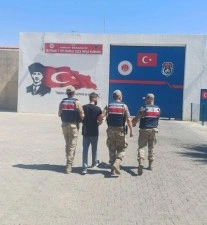 Batman&rsquo;da kesinleşmiş hapis cezası bulunan 15 şahıs yakalandı