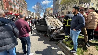 Batman&rsquo;da kontrolden &ccedil;ıkan otomobil ters d&ouml;nd&uuml;: 1 yaralı

