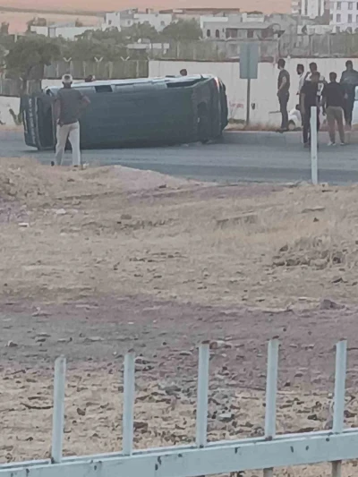 Batman’da minibüs yan yattı: 1 yaralı
