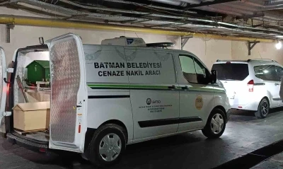 Batman&rsquo;da otomobilin &ccedil;arptığı &ccedil;ocuk hayatını kaybetti
