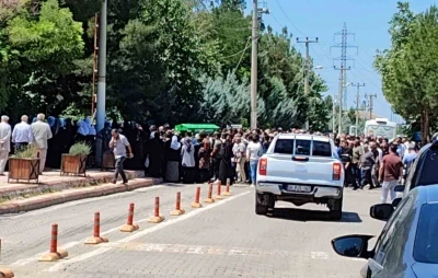 Batman&rsquo;da silahlı saldırıda hayatını kaybeden 3 kişi toprağa verildi
