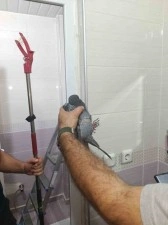 Batman’da site bahçesinde sıkışan güvercin kurtarıldı