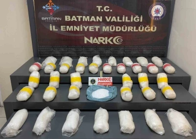 Batman&rsquo;da uyuşturucu operasyonu: 19 kilo metamfetamin ele ge&ccedil;irildi
