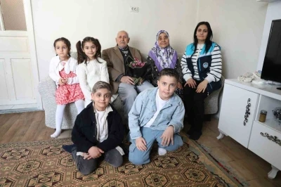 Battalgazi Belediyesi&rsquo;nden &ccedil;ocuklarla bayram ziyareti
