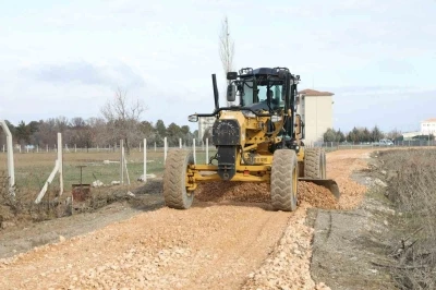 Battalgazi&rsquo;de yol bakım &ccedil;alışmaları s&uuml;r&uuml;yor
