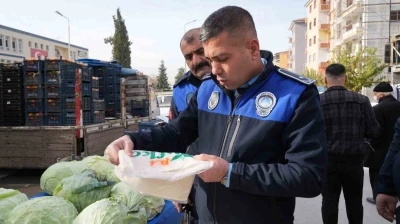 Battalgazi&rsquo;de zabıta ekiplerinden yol g&uuml;venliği ve pazar denetimi
