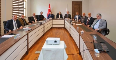 Bayburt İl Genel Meclisi&rsquo;nde yatırımlar g&ouml;r&uuml;ş&uuml;ld&uuml;
