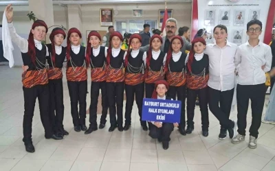 Bayburt Ortaokulu halk oyunlarında T&uuml;rkiye beşincisi oldu
