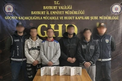 Bayburt&rsquo;ta 8 d&uuml;zensiz g&ouml;&ccedil;men yakalandı
