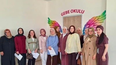 Bayburt&rsquo;ta anne adaylarına sağlıklı gebelik eğitimi verildi
