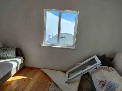 Bayburt&rsquo;ta ayıların talan ettiği yayla evlerine ulaşım sağlanamıyor: K&ouml;yl&uuml;ler yolun a&ccedil;ılmasını istiyor
