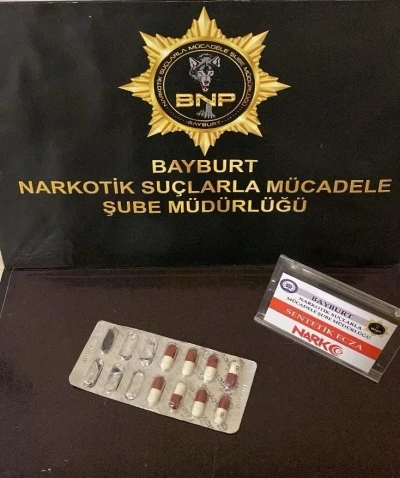 Bayburt’ta bir miktar uyuşturucu ele geçirildi
