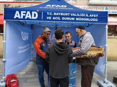 Bayburt’ta cami ve mahallelerde vatandaşlar afet konularında bilgilendirildi

