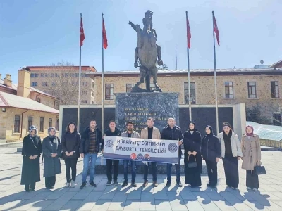 Bayburt&rsquo;ta eğitimcilerden okul saldırılarına tepki
