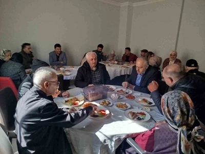 Bayburt&rsquo;ta huzurevi sakinleri yakınlarıyla kahvaltıda buluştu
