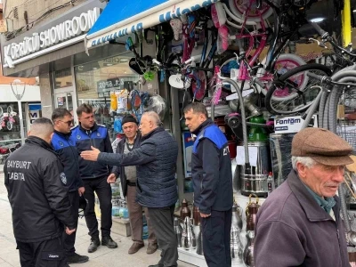 Bayburt&rsquo;ta kaldırım işgallerine zabıta denetimi
