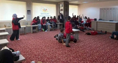 Bayburt’ta öğrenciler ’Okullar Merkezimde’ projesiyle keyifli bir gün geçirdi
