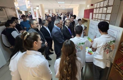 Bayburt&rsquo;ta &ouml;ğrenciler projelerini bilim fuarında tanıttı
