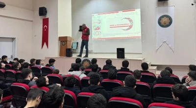 Bayburt&rsquo;ta &ouml;ğrencilere afet ve korunma bilinci anlatıldı
