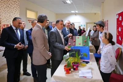 Bayburt&rsquo;ta &ouml;zel &ouml;ğrenciler projelerini bilim fuarında sergiledi
