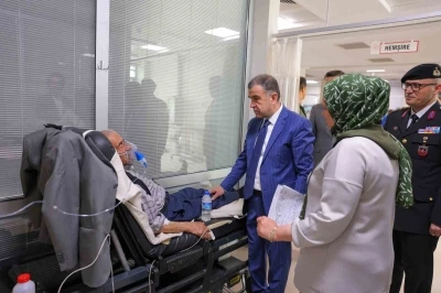 Bayburt&rsquo;ta sağlık &ccedil;alışanları ve hastalarla bayramlaşıldı

