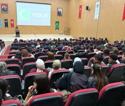 Bayburt&rsquo;ta &uuml;niversite &ouml;ğrencilerine bağımlılıkla m&uuml;cadele anlatıldı
