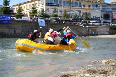 Bayburt&rsquo;ta &rsquo;&Uuml;niversiteler Arası Rafting T&uuml;rkiye Şampiyonası&rsquo; başladı
