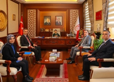 Bayburt&rsquo;ta vali koltuğuna Ecren Nisa oturdu
