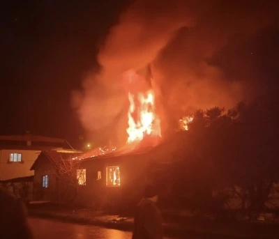 Bayındır&rsquo;daki yangında ağır yaralanan adam hayatını kaybetti
