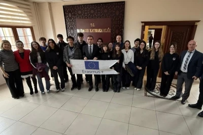 Bayındır, İtalyan Erasmus ve eTwinning &ouml;ğrencilerini ağırlıyor
