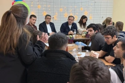 Bayındır Kaymakamı Murat Mete &ouml;ğrencilerle iftarda buluştu
