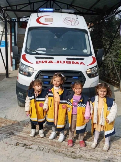 Bayırköy’de Kur’an kursu öğrencilerinden 112 acil merkezine gezi
