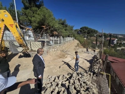 Bayırköy’de yol konforu için parke çalışmaları
