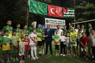 Bayracmı Köyü Voleybol Turnuvası sona erdi
