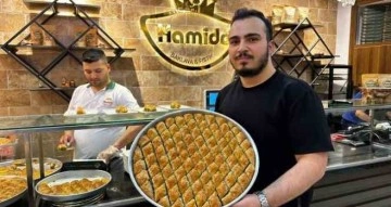 Bayram &ouml;ncesinde baklava kuyruğu