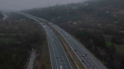 Bayram tatili bitiyor, d&ouml;n&uuml;ş başladı: Yollarda bayram trafiği
