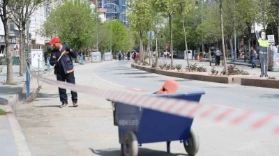 Bayramda g&ouml;revlerini bırakmadılar: Temizlik iş&ccedil;ilerinden takdirlik hareket
