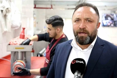 Bayramda sokakta et &ccedil;ekenlere ceza kesilecek
