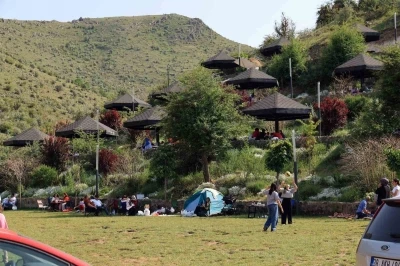 Bayramın vazge&ccedil;ilmezi Zincidere Mesire Alanı
