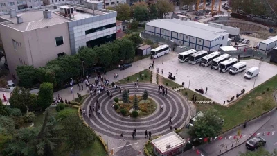 Bayrampaşa Belediyesi’ne yönelik yolsuzluk soruşturmasında 44 gözaltı
