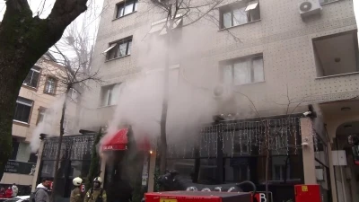 Bayrampaşa&rsquo;da bir restoranda &ccedil;ıkan yangın paniğe neden oldu
