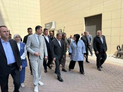 BBP Genel Başkanı Destici, hayatını kaybeden ağabeyi i&ccedil;in Eskişehir Şehir Hastanesi morguna geldi
