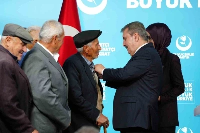 BBP Genel Başkanı Destici: &quot;Kıbrıs’ta yaşayan Türkler bizim vazgeçilmezimizdir&quot;
