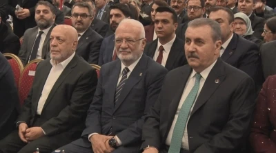 BBP Genel Başkanı Destici: "O sa&ccedil; &ouml;rg&uuml;s&uuml; Bozkurt&rsquo;un yelesidir, &ccedil;akalın, sırtlanın oyuncağı olamaz"
