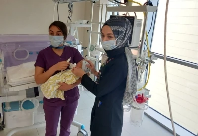 Bebeği araba bagajının üstüne terk edilen anneden 3 yıl sonra gelen itiraf
