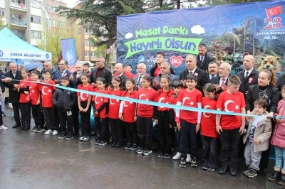 Belediye başkanının koltuğuna oturan &ccedil;ocuklar talimat vermişti: Masal Park hayalleri ger&ccedil;ek oldu
