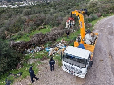 Belediyenin &ccedil;evre kirliliğiyle m&uuml;cadelesi devam ediyor
