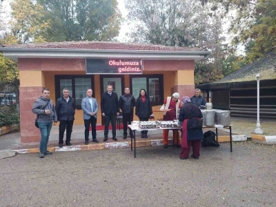 ’Ben Her Yerde Varım Projesi’ kapsamında sıcak çorba ikramı
